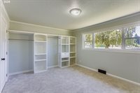 1124 NE 172ND Ave, Gresham, OR 97230