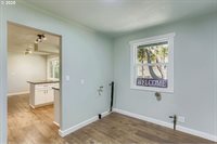 1124 NE 172ND Ave, Gresham, OR 97230