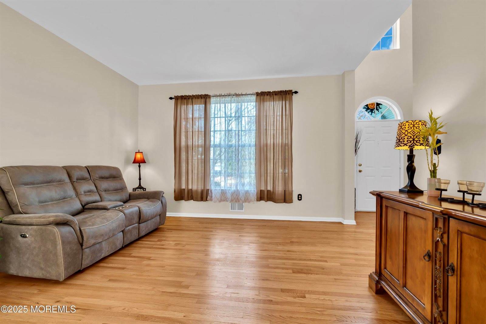 38 Victoria Circle, Jackson, NJ 08527