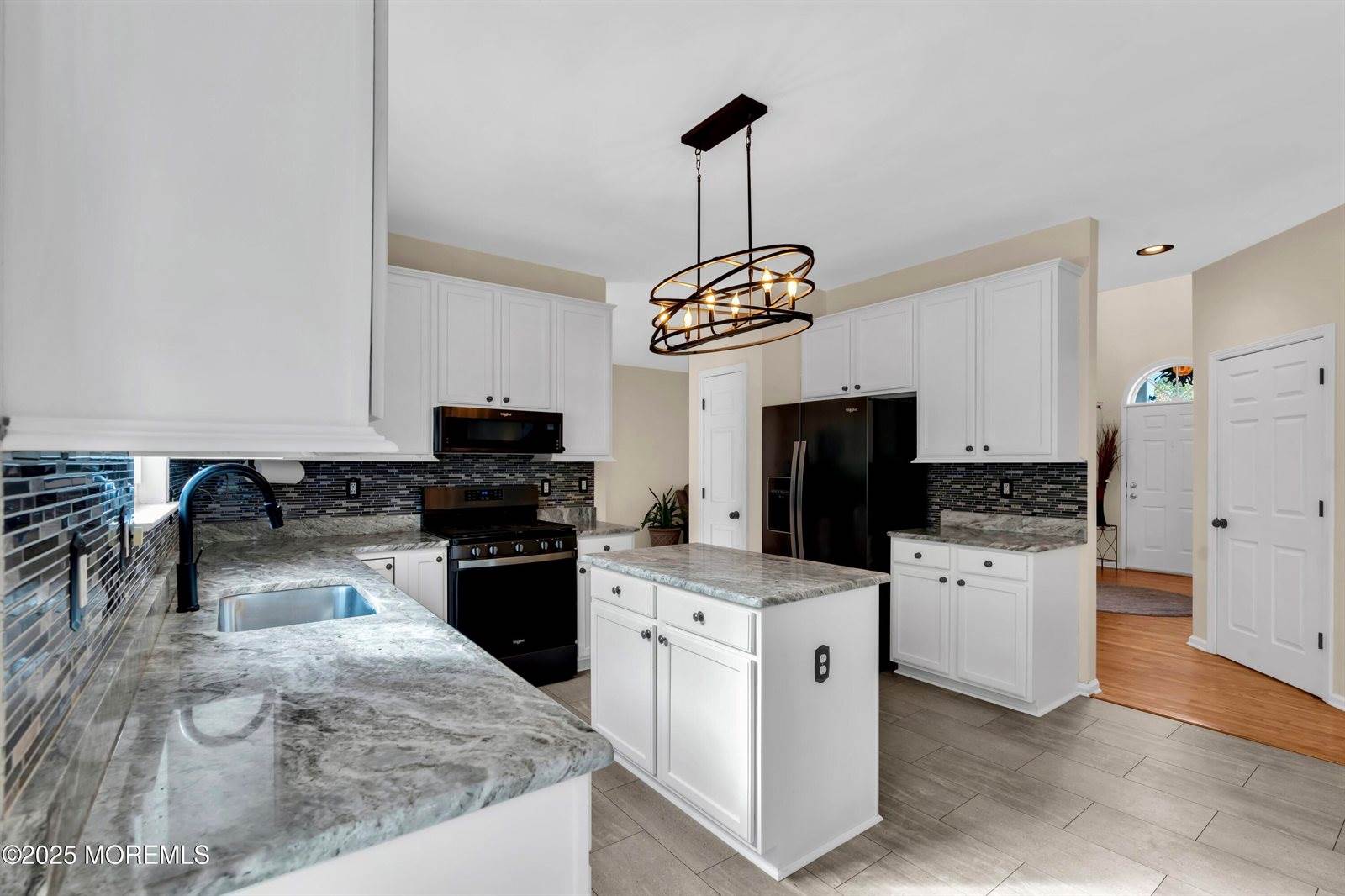 38 Victoria Circle, Jackson, NJ 08527