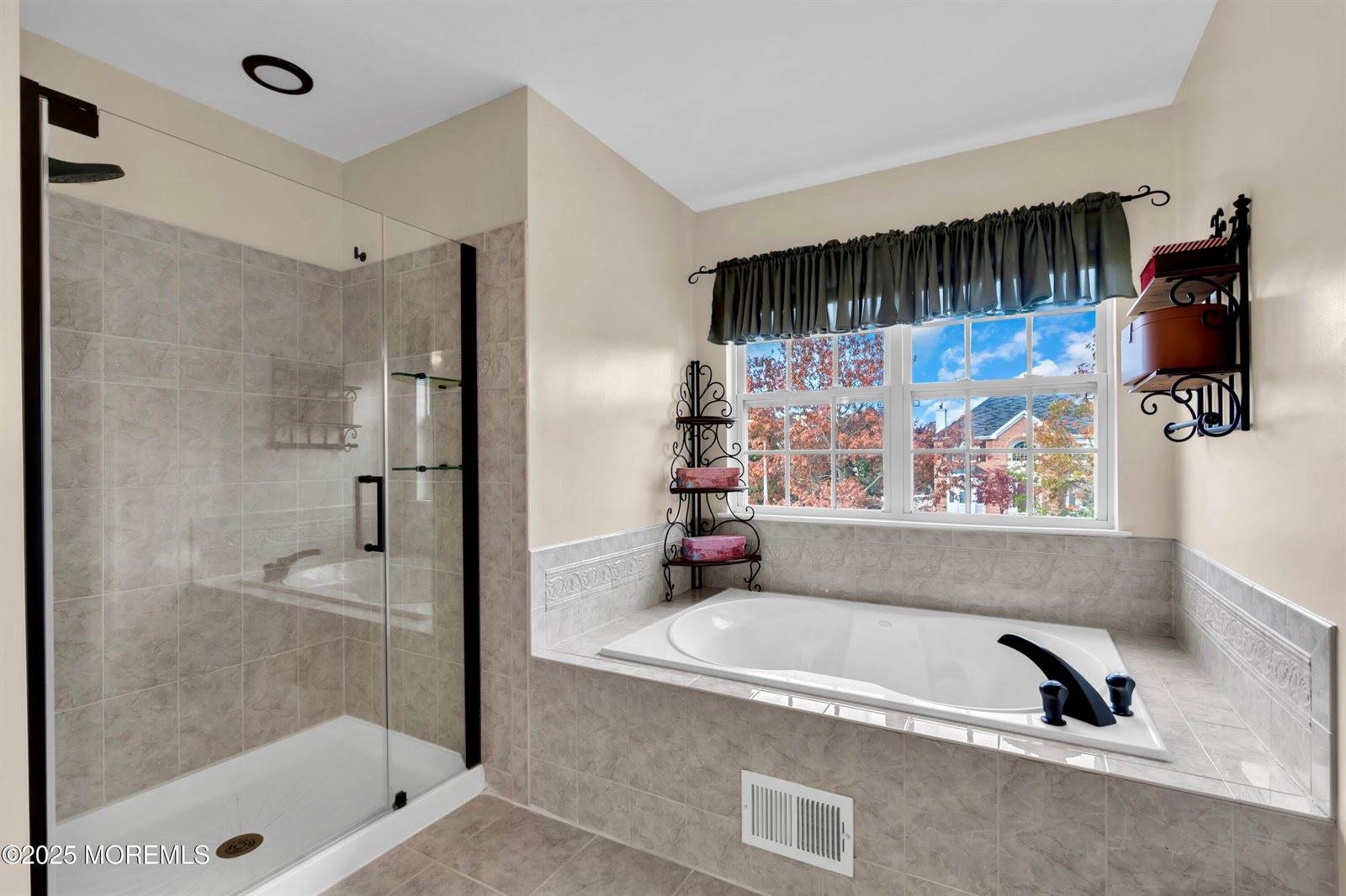 38 Victoria Circle, Jackson, NJ 08527