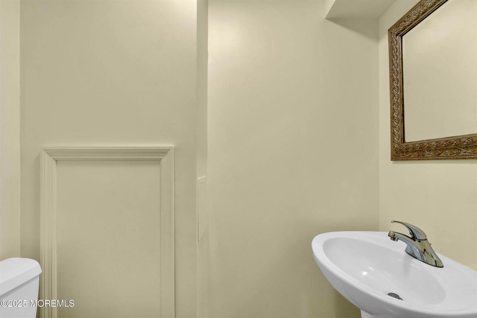 38 Victoria Circle, Jackson, NJ 08527