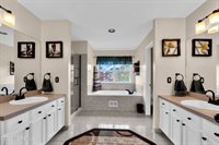 38 Victoria Circle, Jackson, NJ 08527