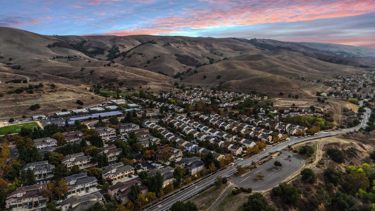 1102 Niguel LN, San Jose, CA 95138