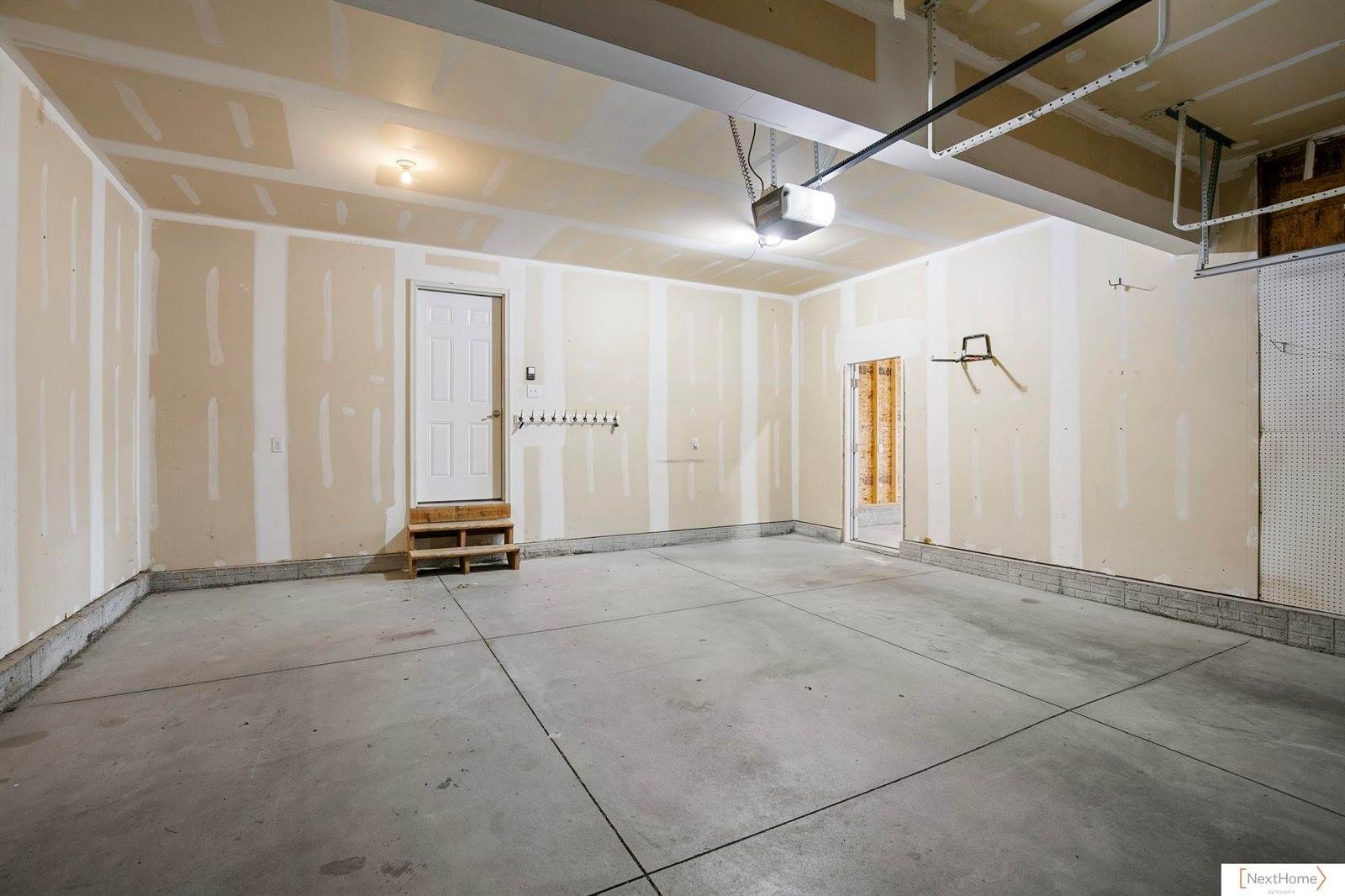 2830 SW 78th Street, Lincoln, NE 68532