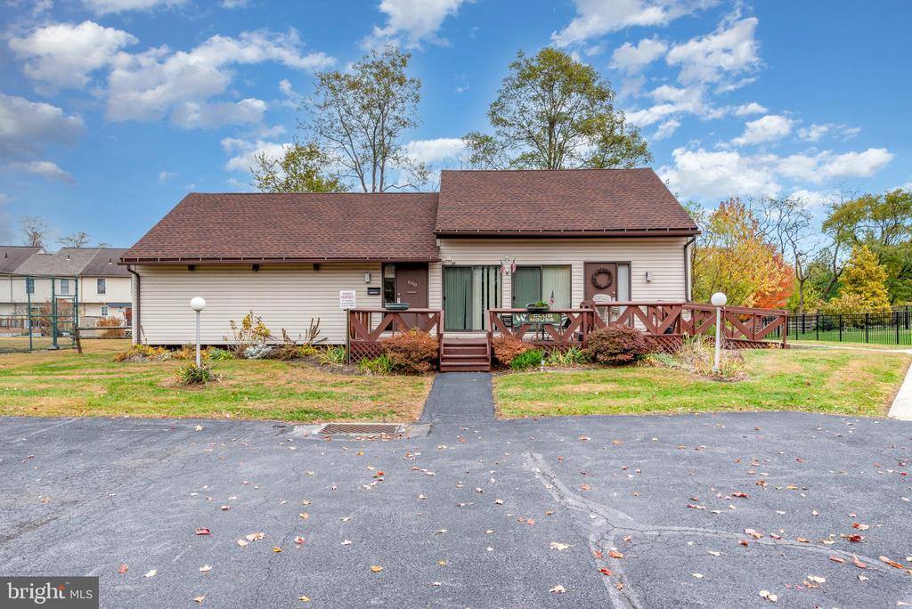 816 Charlotte Way, Enola, PA 17025