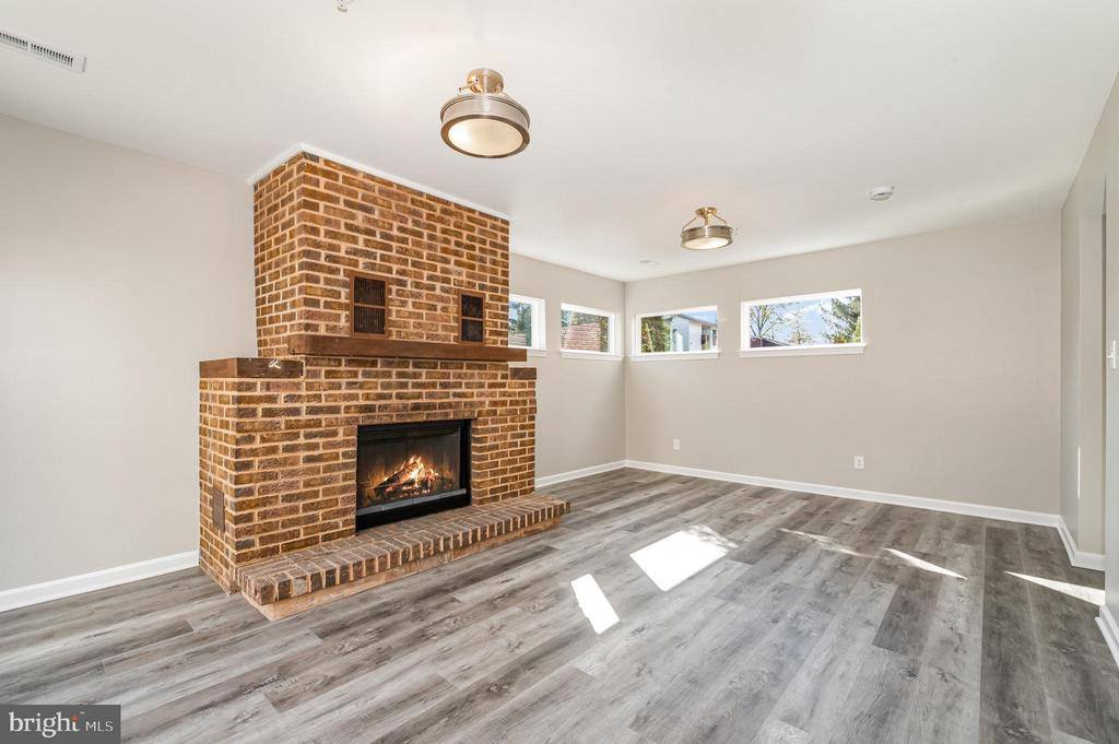 816 Charlotte Way, Enola, PA 17025