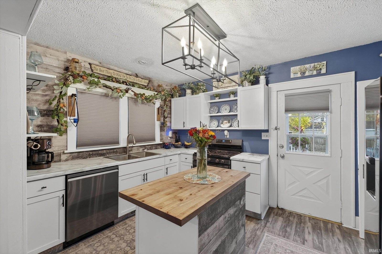 1407 S Meeker Avenue, Muncie, IN 47302