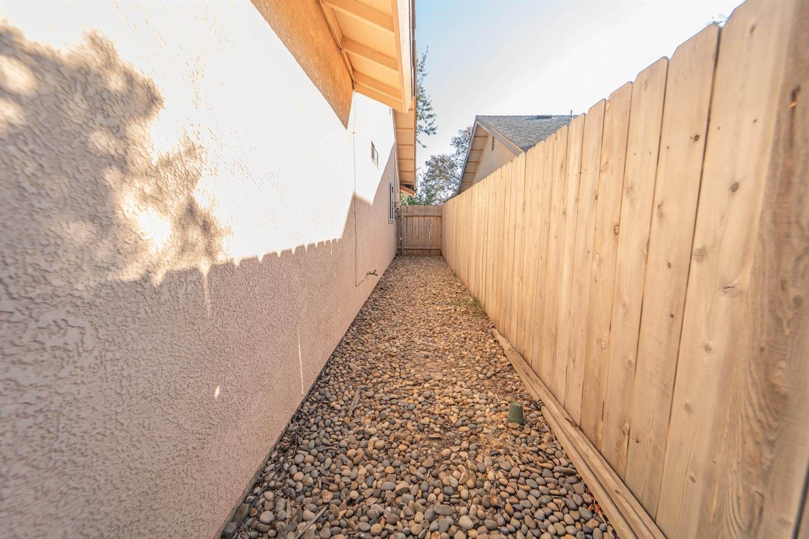 926 Birchwood Court, Hanford, CA 93230