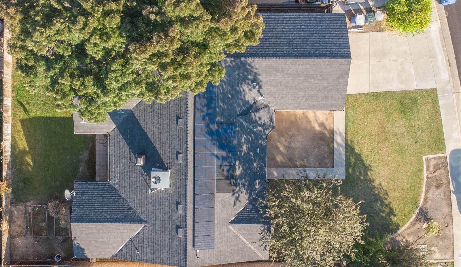 926 Birchwood Court, Hanford, CA 93230