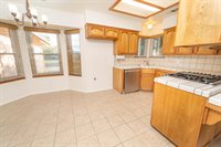 926 Birchwood Court, Hanford, CA 93230