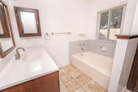 926 Birchwood Court, Hanford, CA 93230