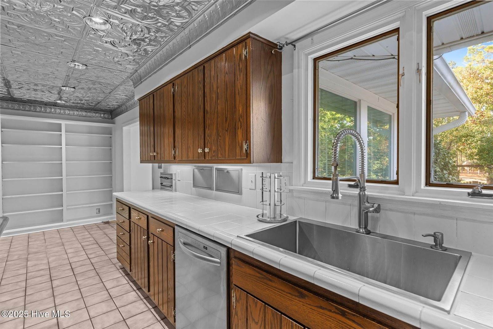 2000 Airport Road, Moore County, NC 28327