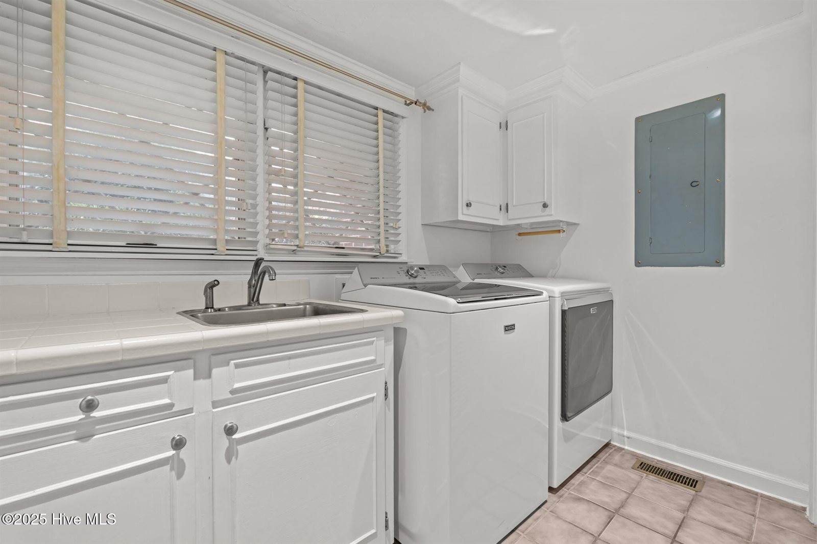 2000 Airport Road, Moore County, NC 28327