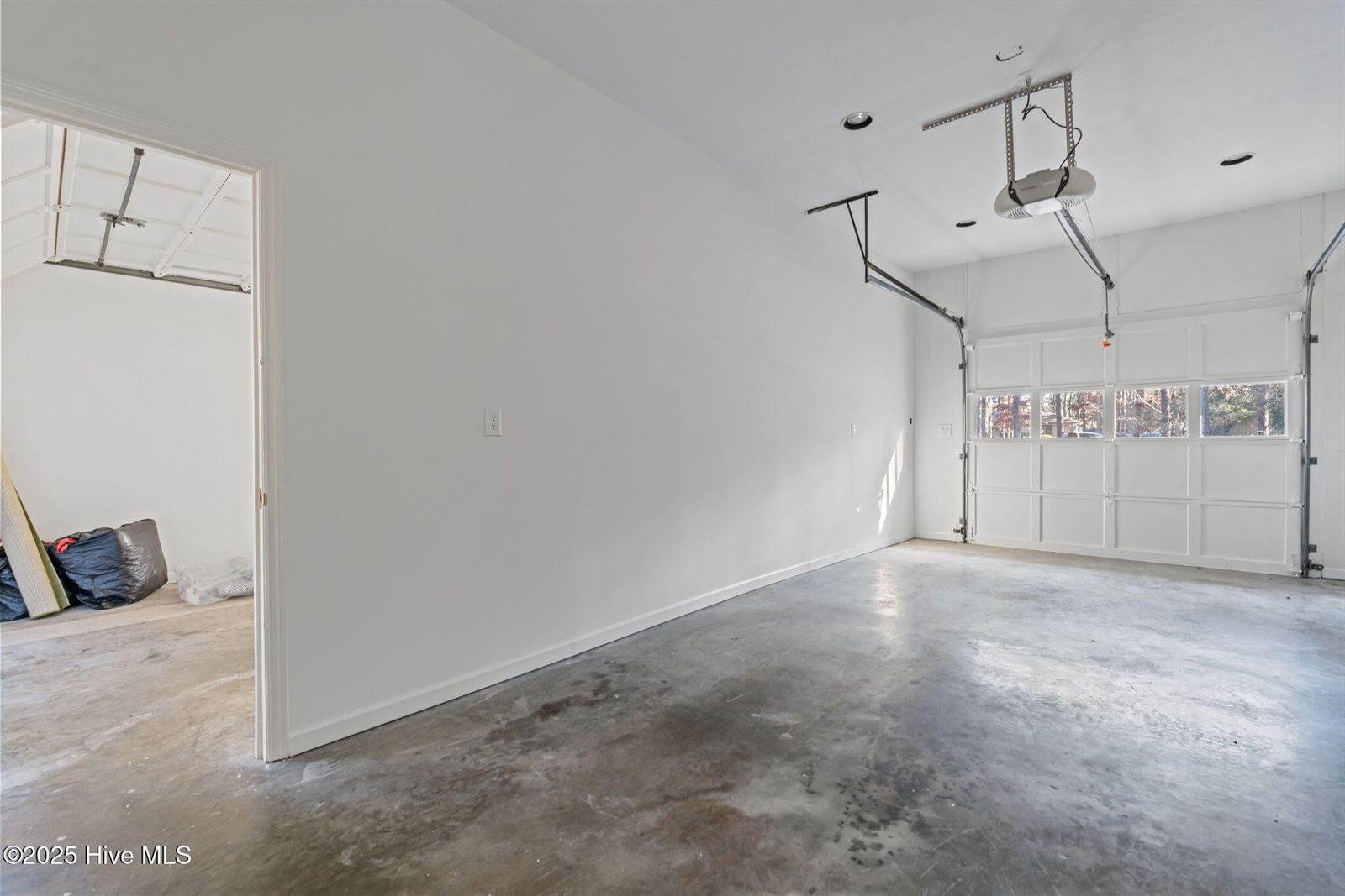 2000 Airport Road, Moore County, NC 28327