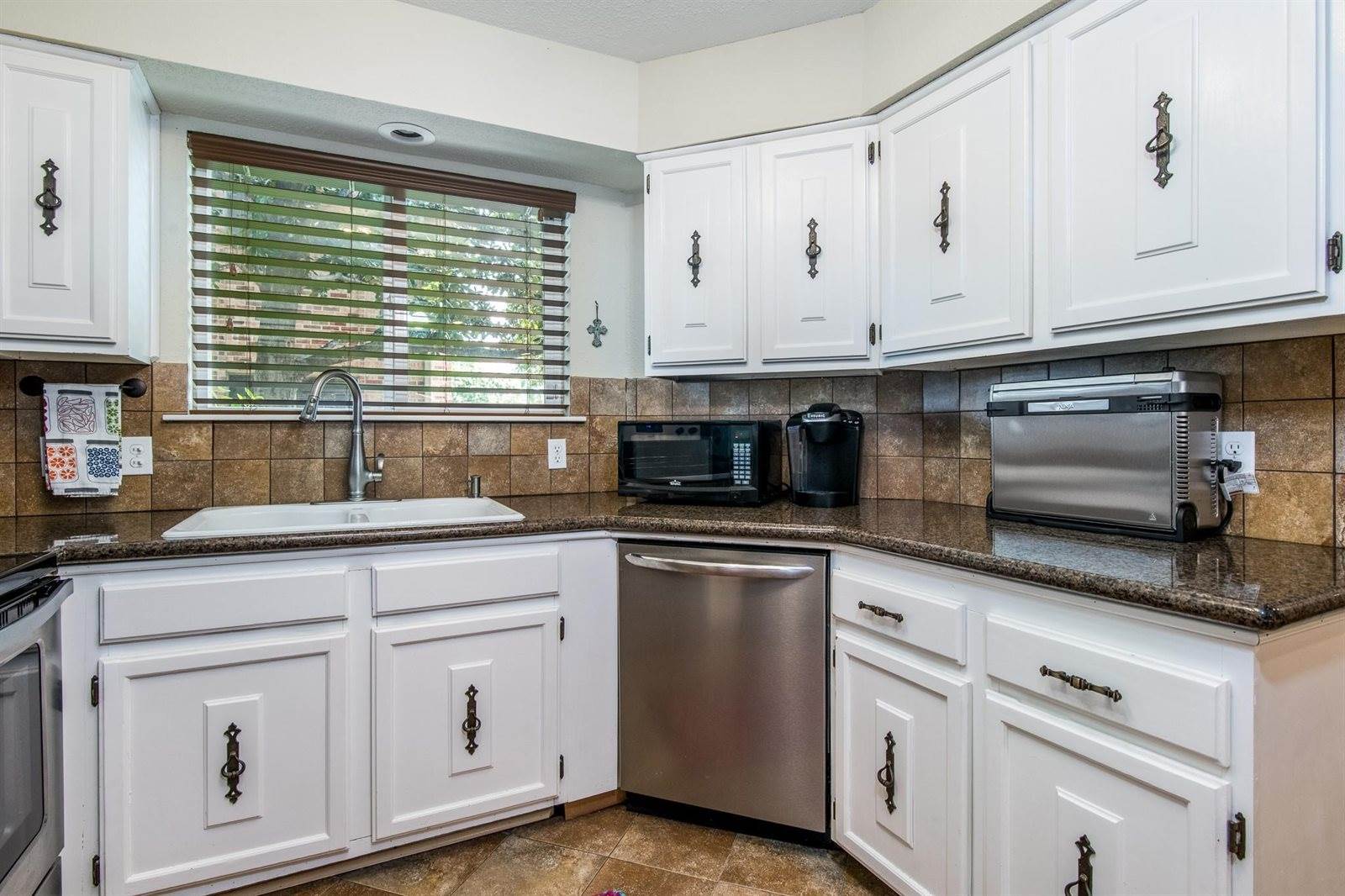 2503 Bering Drive, Houston, TX 77057