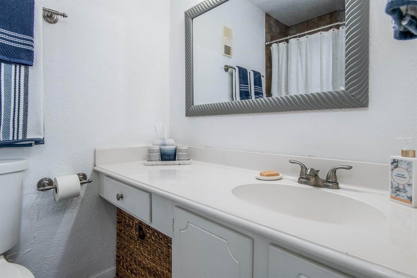 2503 Bering Drive, Houston, TX 77057