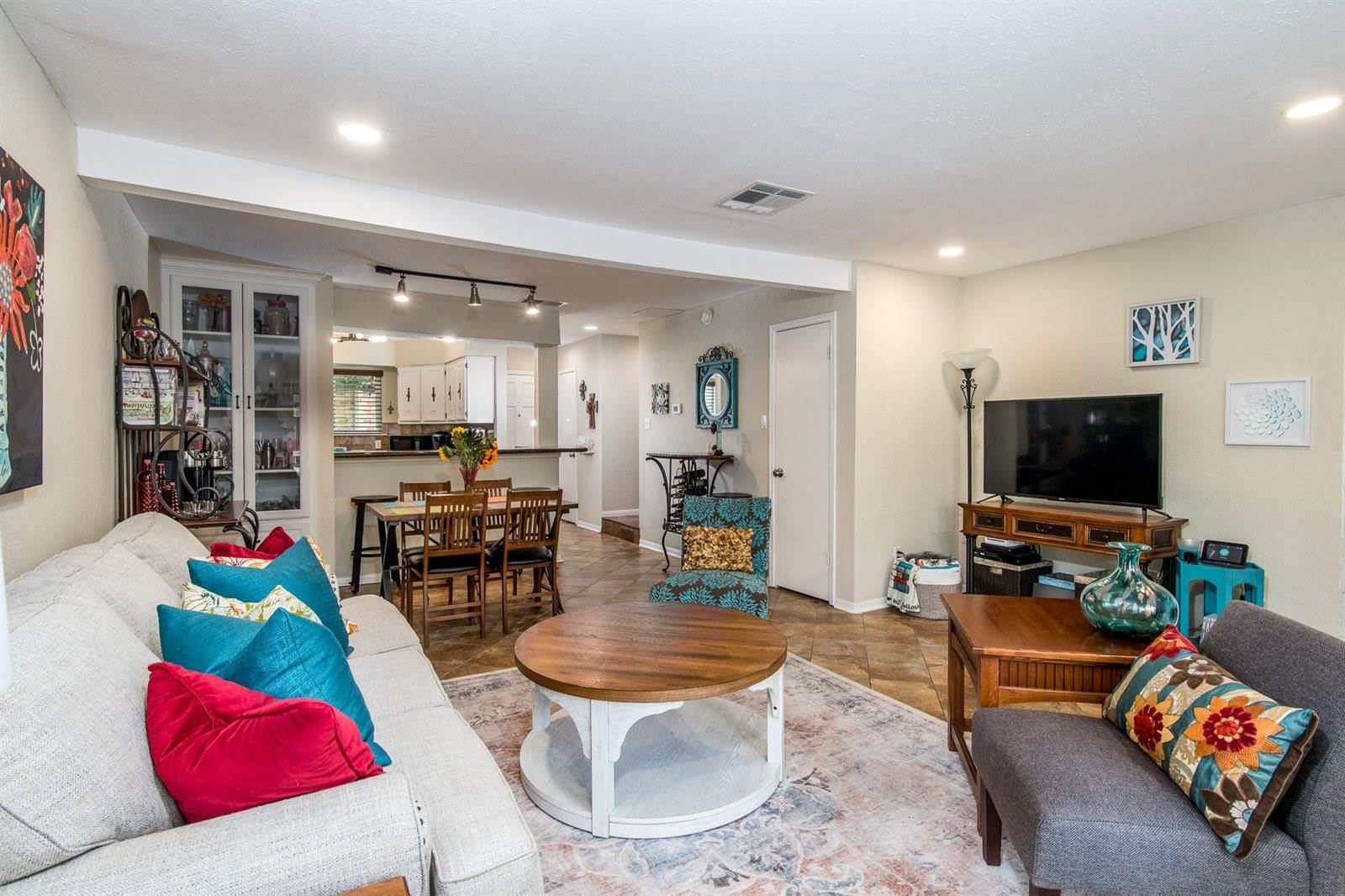 2503 Bering Drive, Houston, TX 77057