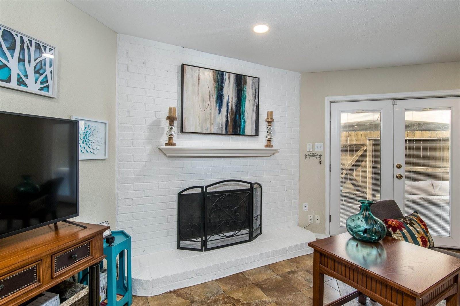 2503 Bering Drive, Houston, TX 77057