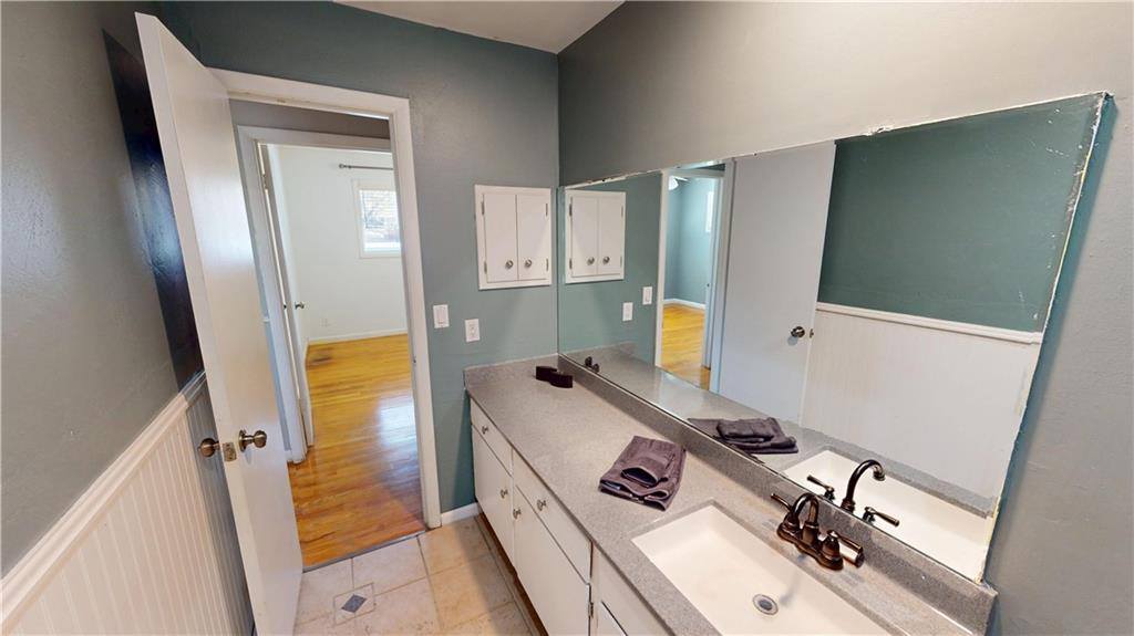 4542 West 50th Street, Roeland Park, KS 66205