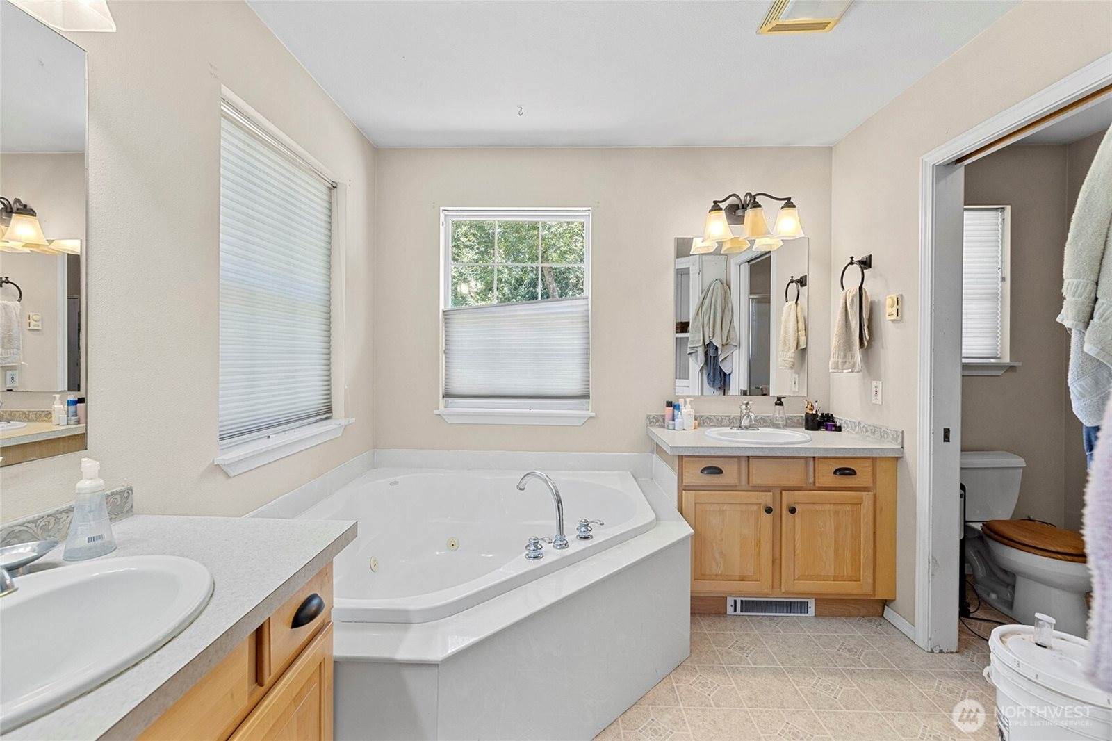 7203 Erna Lane, Sedro Woolley, WA 98284