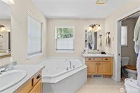 7203 Erna Lane, Sedro Woolley, WA 98284