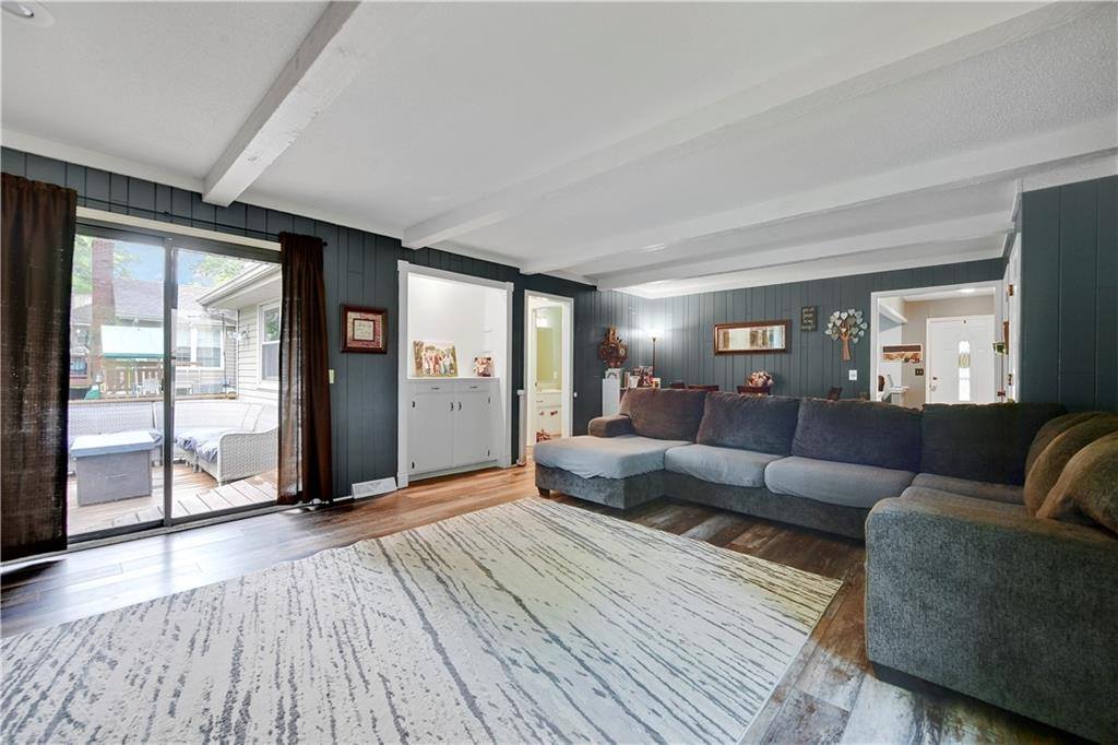 10107 Monrovia Street, Lenexa, KS 66215