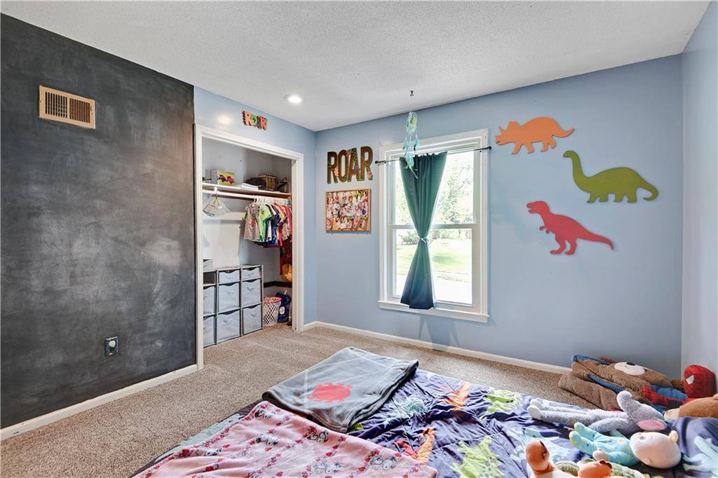 10107 Monrovia Street, Lenexa, KS 66215