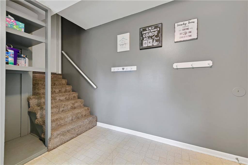 10107 Monrovia Street, Lenexa, KS 66215