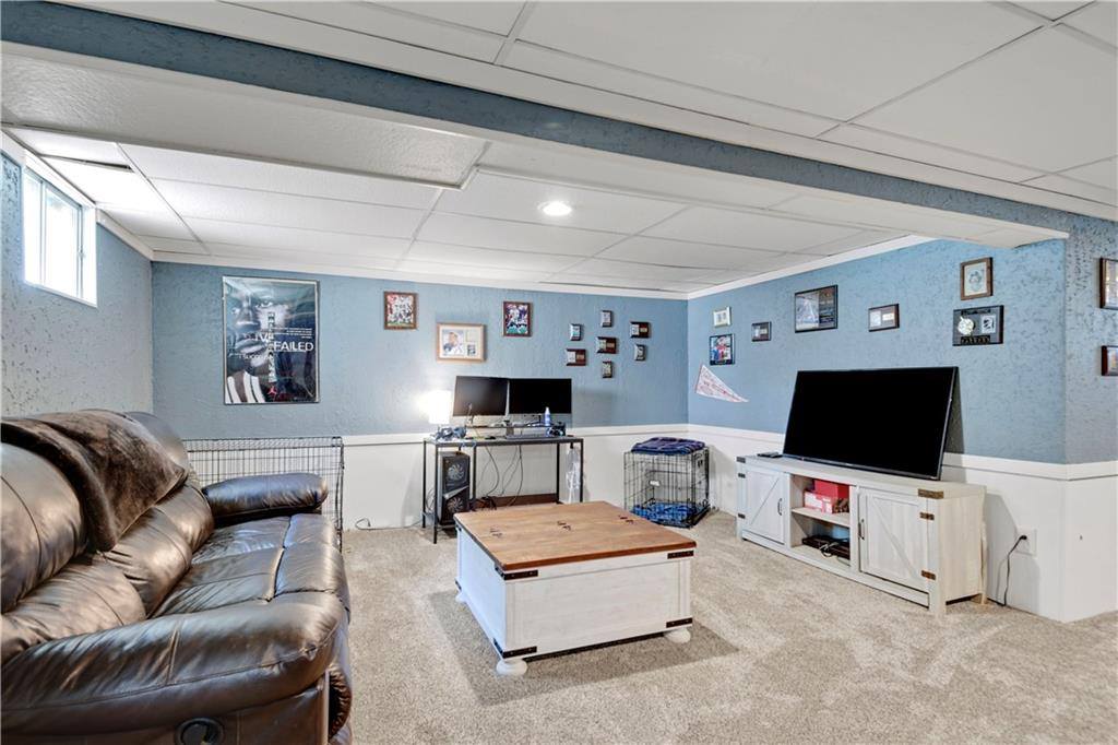 10107 Monrovia Street, Lenexa, KS 66215