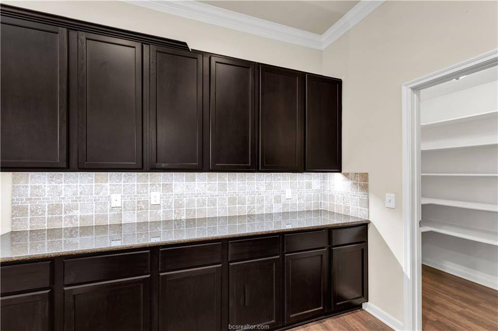 1736 Twin Pond Circle, College Station, TX 77845