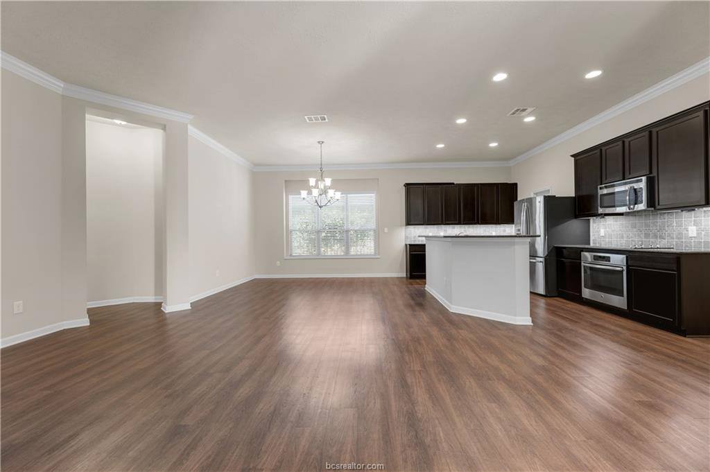 1736 Twin Pond Circle, College Station, TX 77845