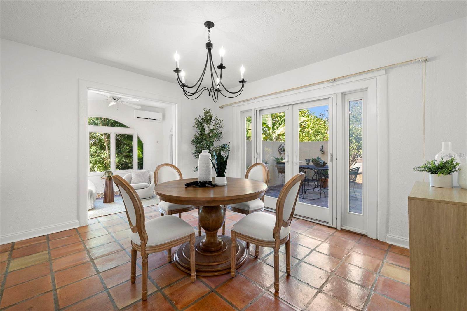 7240 Dr Martin Luther King Jr Street South, Saint Petersburg, FL 33705