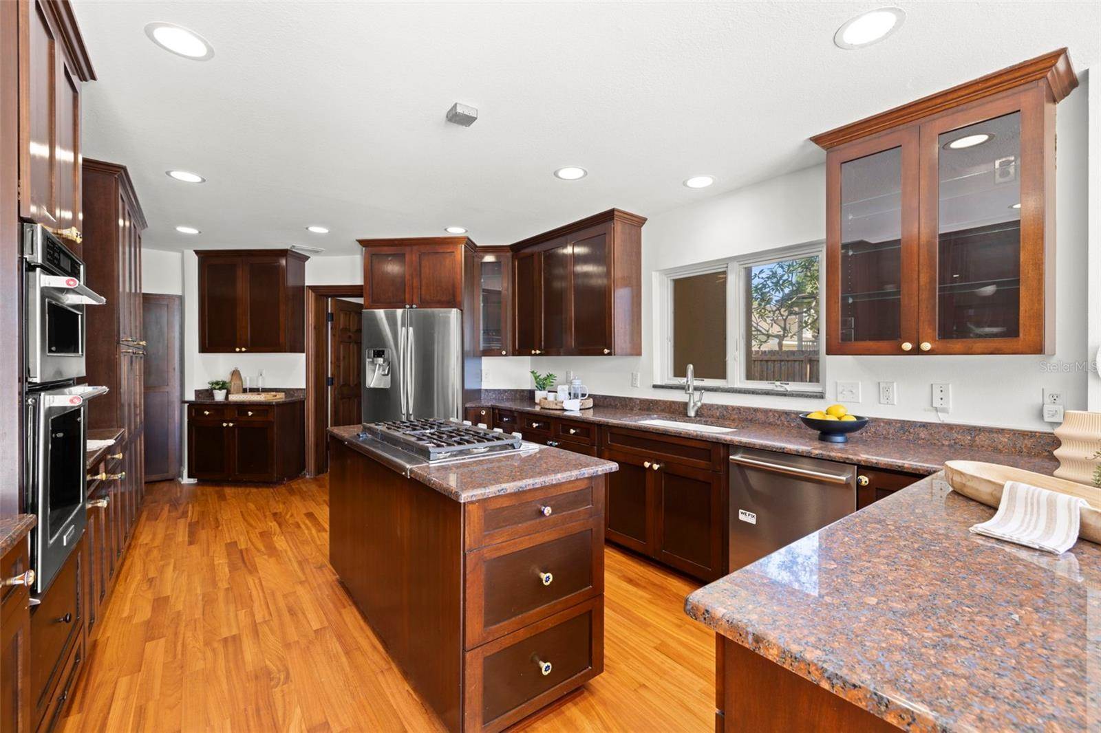 7240 Dr Martin Luther King Jr Street South, Saint Petersburg, FL 33705