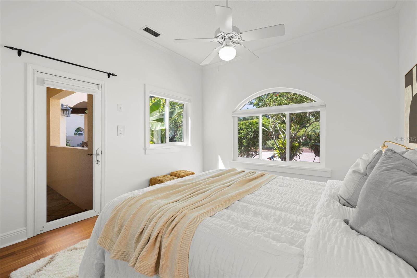 7240 Dr Martin Luther King Jr Street South, Saint Petersburg, FL 33705