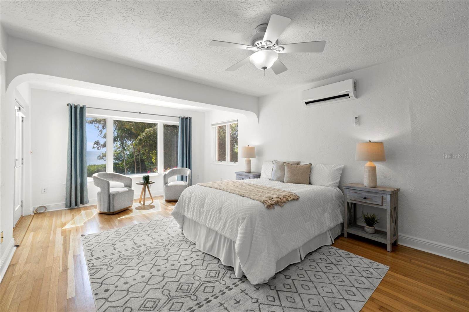 7240 Dr Martin Luther King Jr Street South, Saint Petersburg, FL 33705