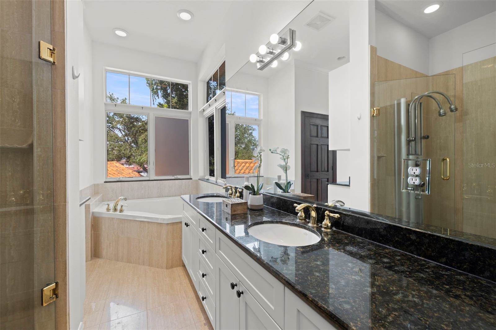 7240 Dr Martin Luther King Jr Street South, Saint Petersburg, FL 33705