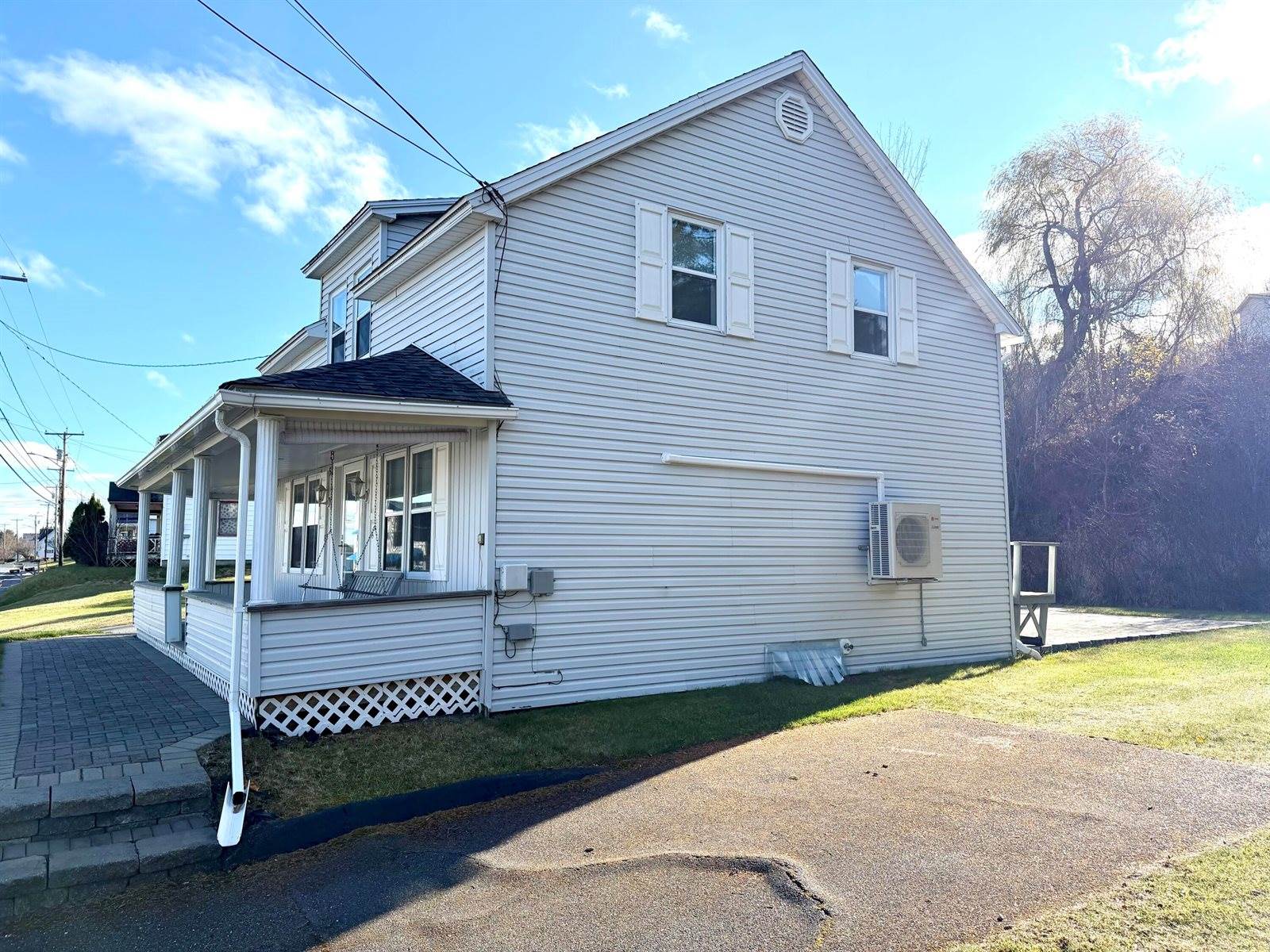 543 East Main Street, Madawaska, ME 04756