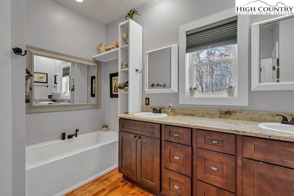 301 Crossmor Drive, Todd, NC 28684