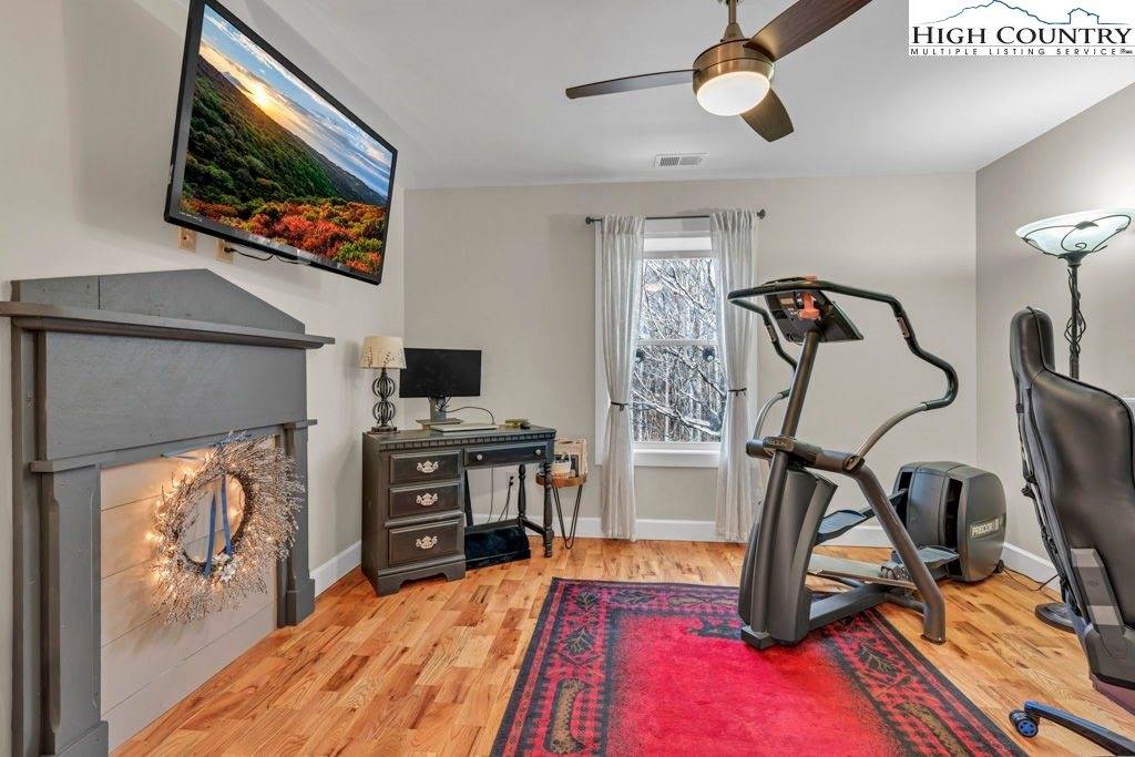 301 Crossmor Drive, Todd, NC 28684