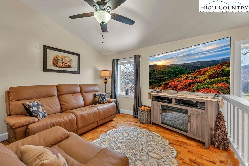 301 Crossmor Drive, Todd, NC 28684