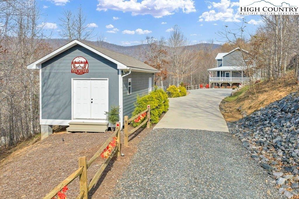 301 Crossmor Drive, Todd, NC 28684