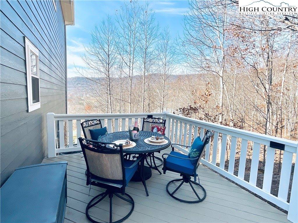 301 Crossmor Drive, Todd, NC 28684