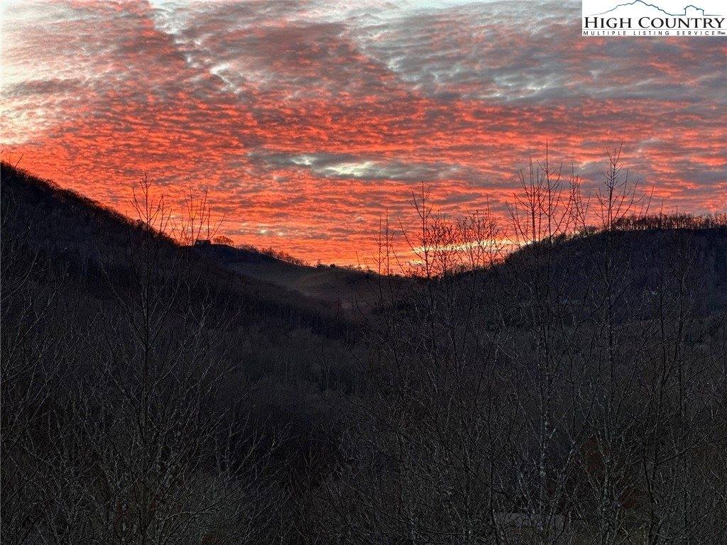 301 Crossmor Drive, Todd, NC 28684