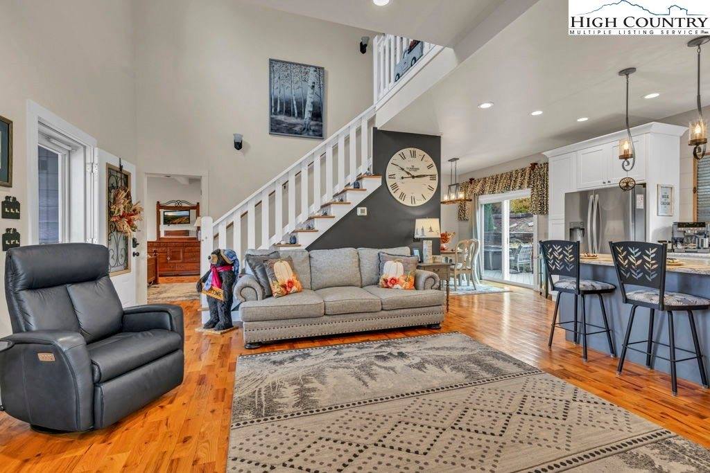 301 Crossmor Drive, Todd, NC 28684