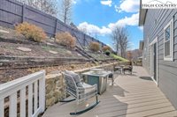 301 Crossmor Drive, Todd, NC 28684