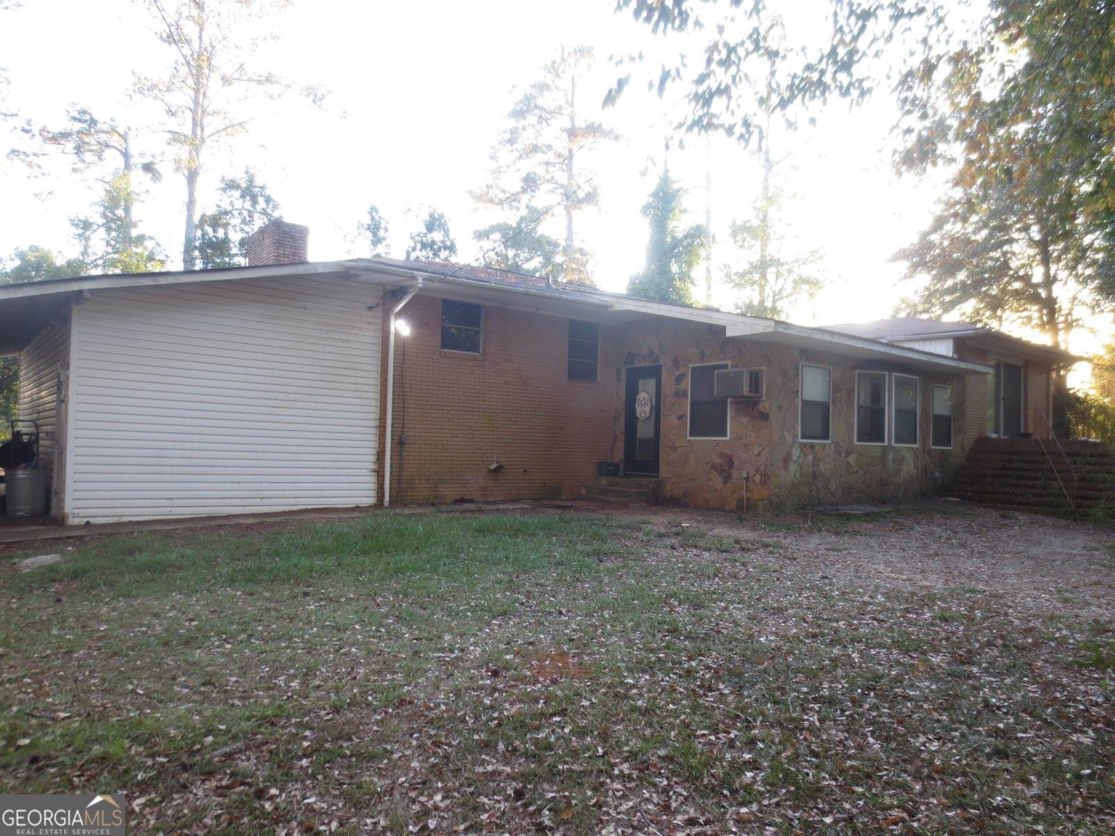 215 Hunt Road, Kathleen, GA 31047