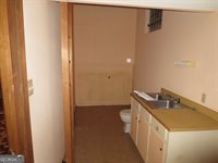 215 Hunt Road, Kathleen, GA 31047