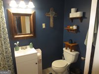 215 Hunt Road, Kathleen, GA 31047