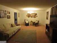 215 Hunt Road, Kathleen, GA 31047